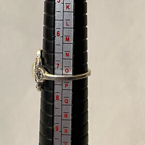 Silver Tone Ring Ornate Central Oval Opalesque Stone - Picture 5 of 5